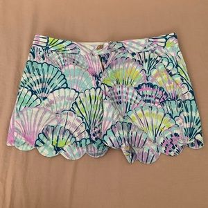 Lilly Pulitzer Buttercup Short - Scalloped Sz 2
